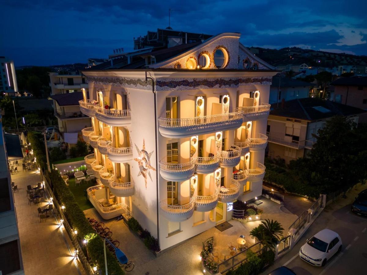 Residence Anchisemare Alba Adriatica Buitenkant foto
